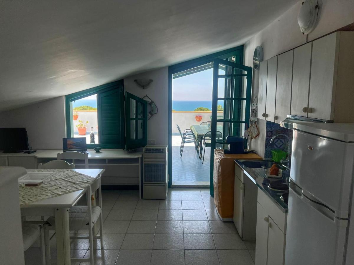 דירות פורטו אמפדוקלה La Terrazza Sul Mare מראה חיצוני תמונה